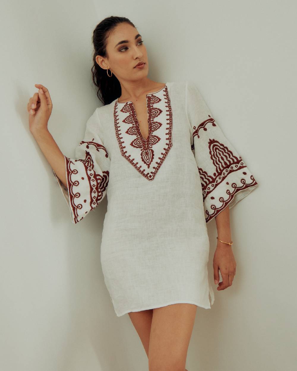 Olivia Gold Abito corto in Lino con ricami Online