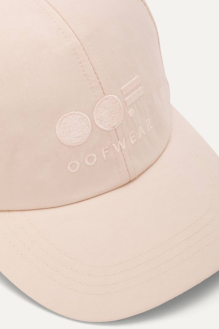 Oof Wear CAPPELLO CON VISIERA IN NYLON MEMORY 2009 - CREMA Economico