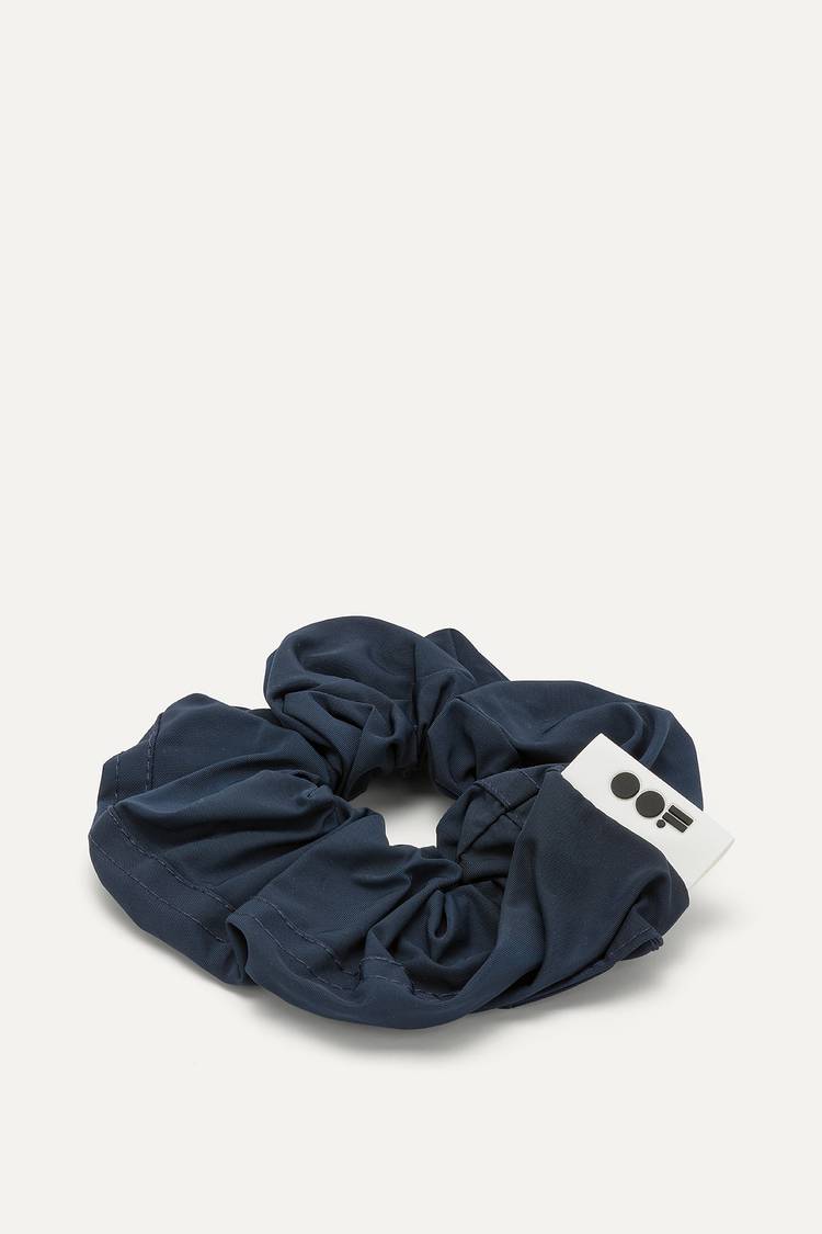 Oof Wear SCRUNCHIE IN NYLON MEMORY 2006 - BLU SCURO Offerte