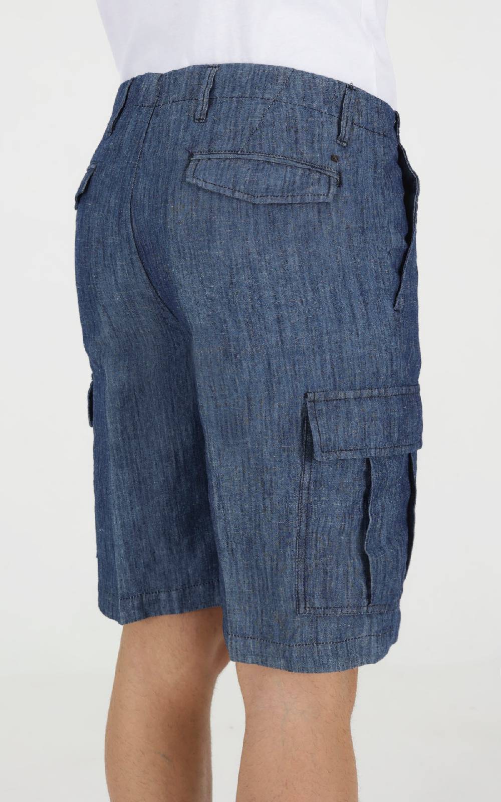 Outfit Italy Bermuda tasche laterali in tessuto effetto denim Acquista Ora