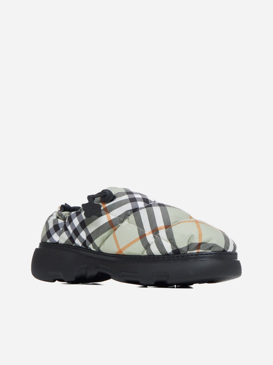 BURBERRY Slip-on Pillow in nylon check Promozione